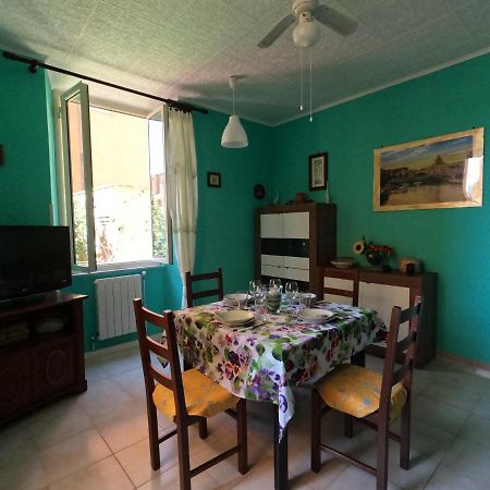 דירות לידו די אוסטיה Casa Elsi מראה חיצוני תמונה