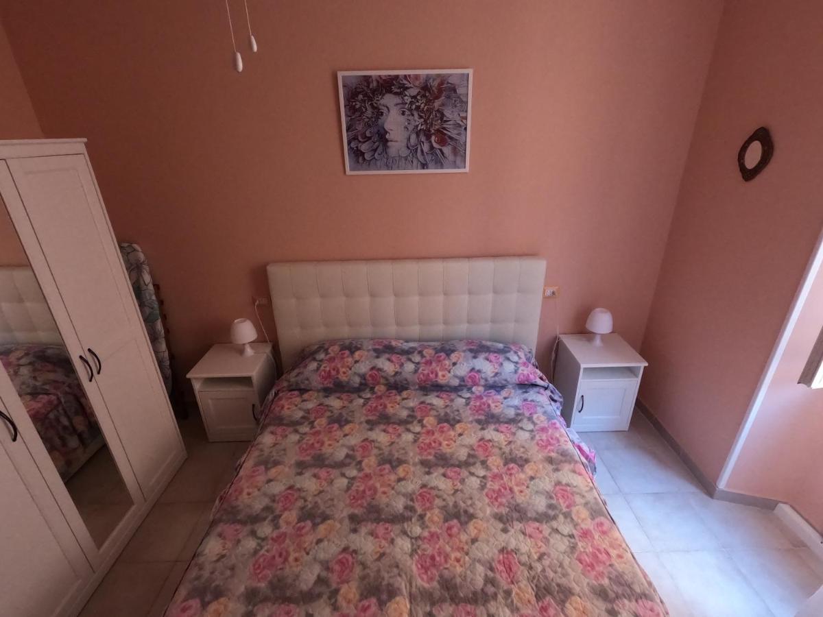 דירות לידו די אוסטיה Casa Elsi מראה חיצוני תמונה